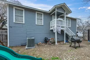 409 NW Main St, Ennis, TX 75119 - Photo 29