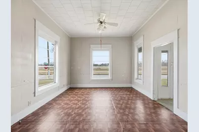 409 NW Main Street, Ennis, TX 75119 - Photo 7