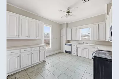 409 NW Main Street, Ennis, TX 75119 - Photo 13