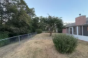 1107 Oxford Dr, Gainesville, TX 76240 - Photo 15