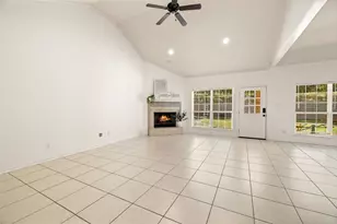 618 Huntwick Ln, Tyler, TX 75703 - Photo 7