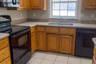 1611 Park Pl, Sherman, TX 75092 - Photo 3
