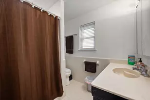 1001 Whispering Oak Ct, Arlington, TX 76012 - Photo 23