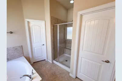 3912 Gennaker Drive, Denton, TX 76210 - Photo 11