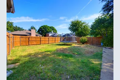 2912 Olympia Drive, Grand Prairie, TX 75052 - Photo 13