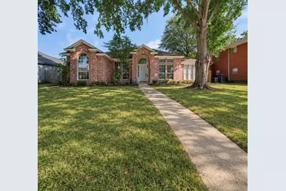 2912 Olympia Drive, Grand Prairie, TX 75052 - Photo 1