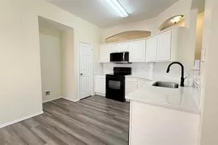 9021 Rushing River Dr, Fort Worth, TX 76118 - Photo 7
