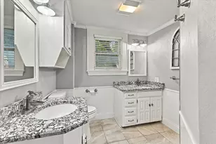1500 Clover Ln, Fort Worth, TX 76107 - Photo 25