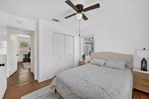 402 W Carter St, Savoy, TX 75479 - Photo 17
