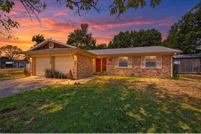 402 W Carter Street, Savoy, TX 75479 - Photo 1