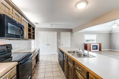 5675 Four Seasons Lane, McKinney, TX 75071 - Photo 5