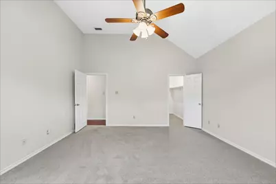 9016 Cumberland Drive, Irving, TX 75063 - Photo 9