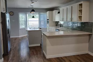 630 Cedarcrest Dr, Tool, TX 75143 - Photo 7