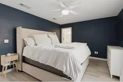3811 Eaton Drive, Dallas, TX 75220 - Photo 9