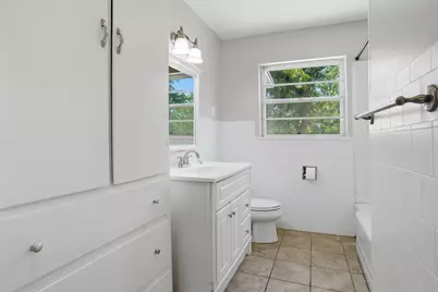 4005 Medford Road, Fort Worth, TX 76103 - Photo 15