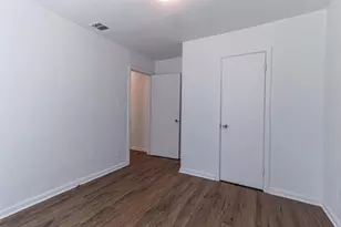 2622 W Johnson St, Denison, TX 75020 - Photo 7