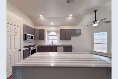 5821 Starboardway Drive, Fort Worth, TX 76135 - Photo 25