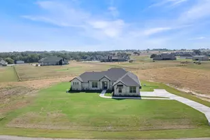 1099 Paradise Pkwy, Poolville, TX 76487 - Photo 3
