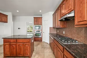 1143 Polo Heights Dr, Frisco, TX 75033 - Photo 11