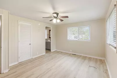 110 W Shadowwood Street, Gun Barrel City, TX 75156 - Photo 15