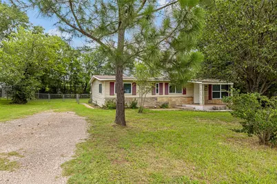 110 W Shadowwood Street, Gun Barrel City, TX 75156 - Photo 3