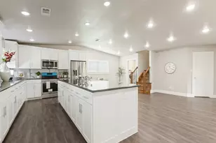 407 Pleasant Valley Ln, Richardson, TX 75080 - Photo 3