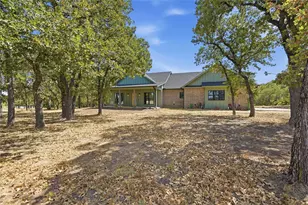 230 Silver Lakes Dr, Sunset, TX 76270 - Photo 3