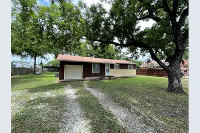 204 E 6th Street, Tolar, TX 76476 - Photo 1