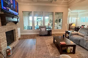 1136 Tremont Ln, Granbury, TX 76049 - Photo 5