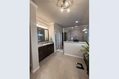 1136 Tremont Lane, Granbury, TX 76049 - Photo 13