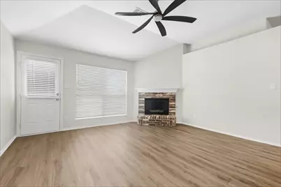 7217 Fossil Hill Drive, Arlington, TX 76002 - Photo 3