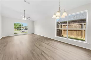 7217 Fossil Hill Dr, Arlington, TX 76002 - Photo 5