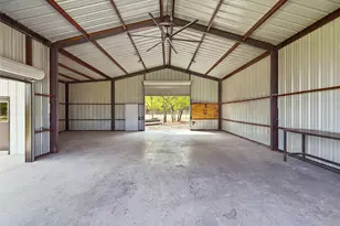 1135 Paradise Pkwy, Poolville, TX 76487 - Photo 39