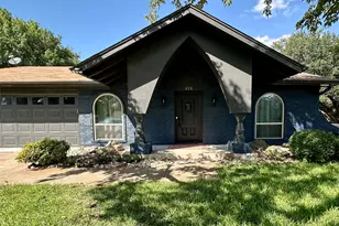 120 Lakeway Dr, Benbrook, TX 76126 - Photo 1