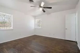 5803 Trio Ln, Dallas, TX 75241 - Photo 13
