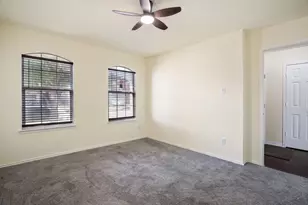 2456 Arroyo Springs Dr, Grand Prairie, TX 75052 - Photo 7