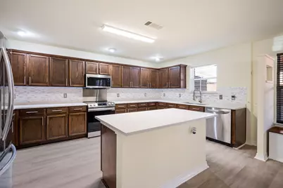 2456 Arroyo Springs Drive, Grand Prairie, TX 75052 - Photo 17