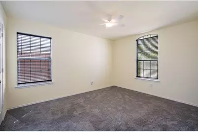 2456 Arroyo Springs Drive, Grand Prairie, TX 75052 - Photo 27