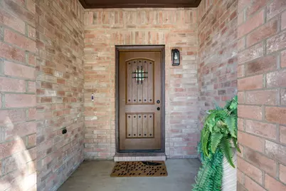2456 Arroyo Springs Drive, Grand Prairie, TX 75052 - Photo 3