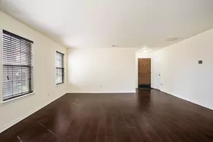 2456 Arroyo Springs Dr, Grand Prairie, TX 75052 - Photo 11