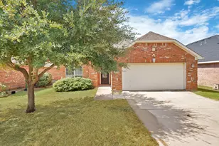2633 Pioneer Bluffs Rd, Balch Springs, TX 75181 - Photo 1