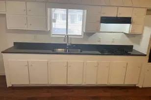 711 Hall St, Lancaster, TX 75146 - Photo 11