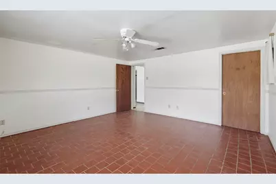 1005 Hickey Court, Granbury, TX 76049 - Photo 19