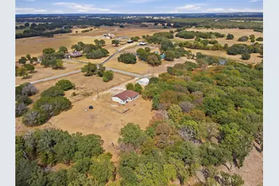 1005 Hickey Court, Granbury, TX 76049 - Photo 37