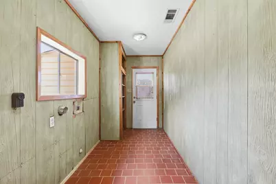 1005 Hickey Court, Granbury, TX 76049 - Photo 15