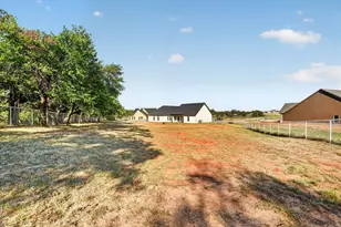 332 Jonny Boy Wy, Springtown, TX 76082 - Photo 37