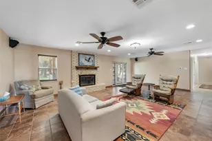 2029 Speegleville Rd, Woodway, TX 76712 - Photo 11