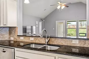 2308 Wakecrest Dr, Fort Worth, TX 76108 - Photo 9