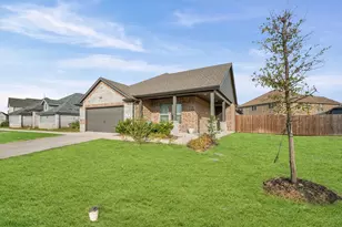 38 Mockingbird Ln, Sanger, TX 76266 - Photo 3