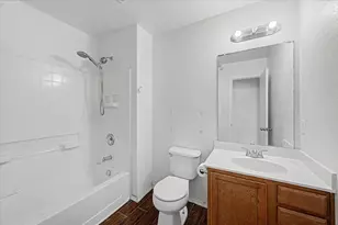 821 Green Heath Ave, Fort Worth, TX 76120 - Photo 27